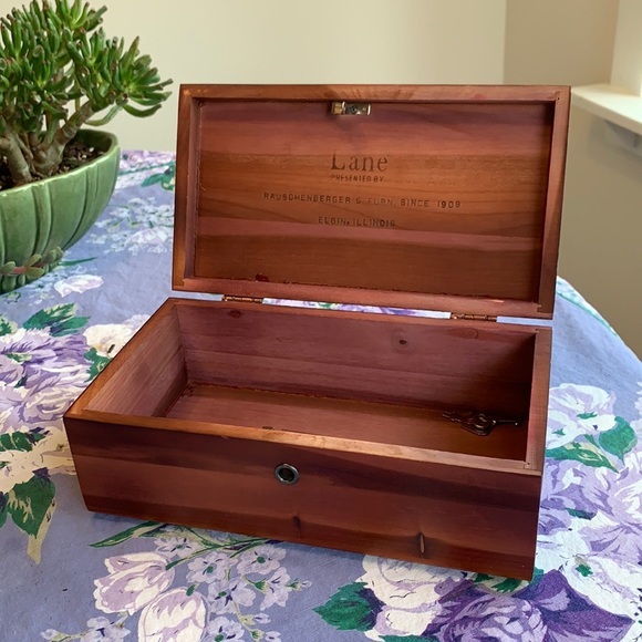 Vintage Aromatic Cedar Box / Tabletop Chest